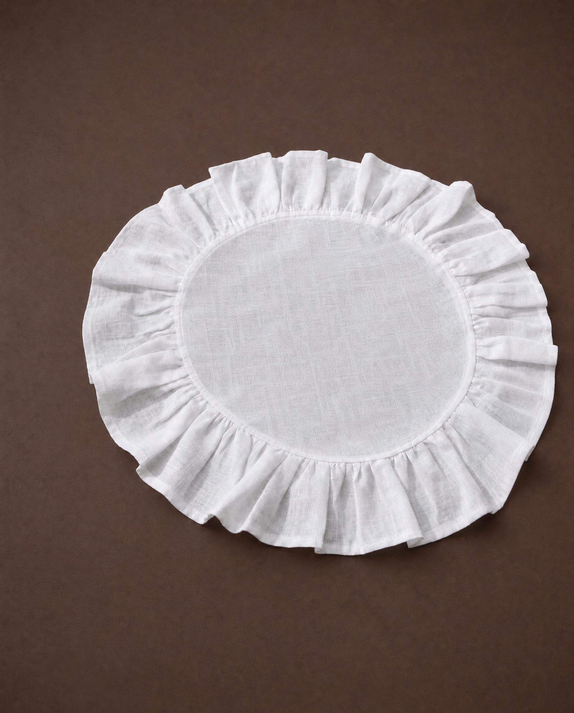 Placemat - Frill Hem - White image 0