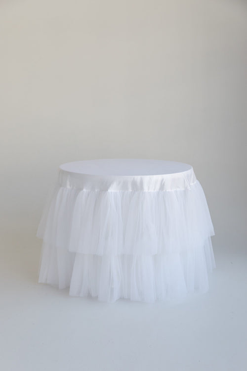 Round Feature Cloth - Tiered Tulle image 0