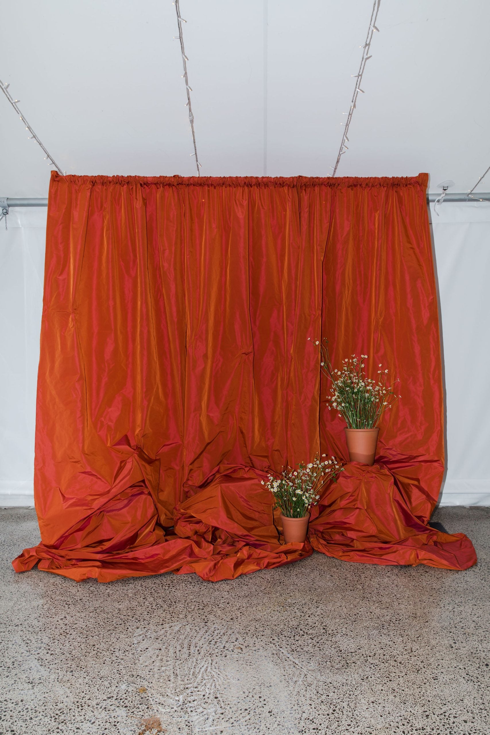 Drape - DIY - Rust/Red Two Tone Taffeta - 1.8M-2.4M x 1.8M-2.4M image 0