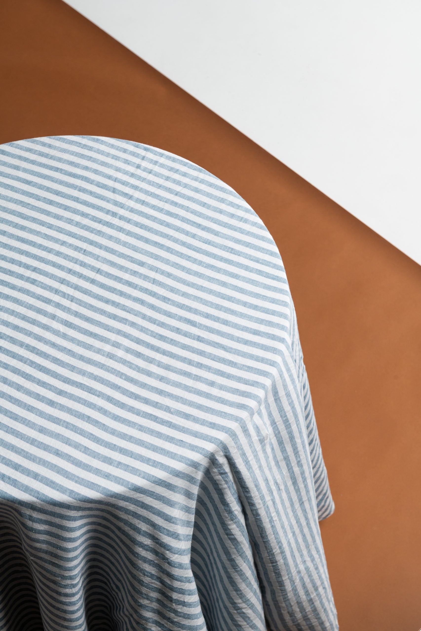 Round Bar Leaner/Cafe Style Tablecloth - Blue Stripe - 280cm Diameter image 0