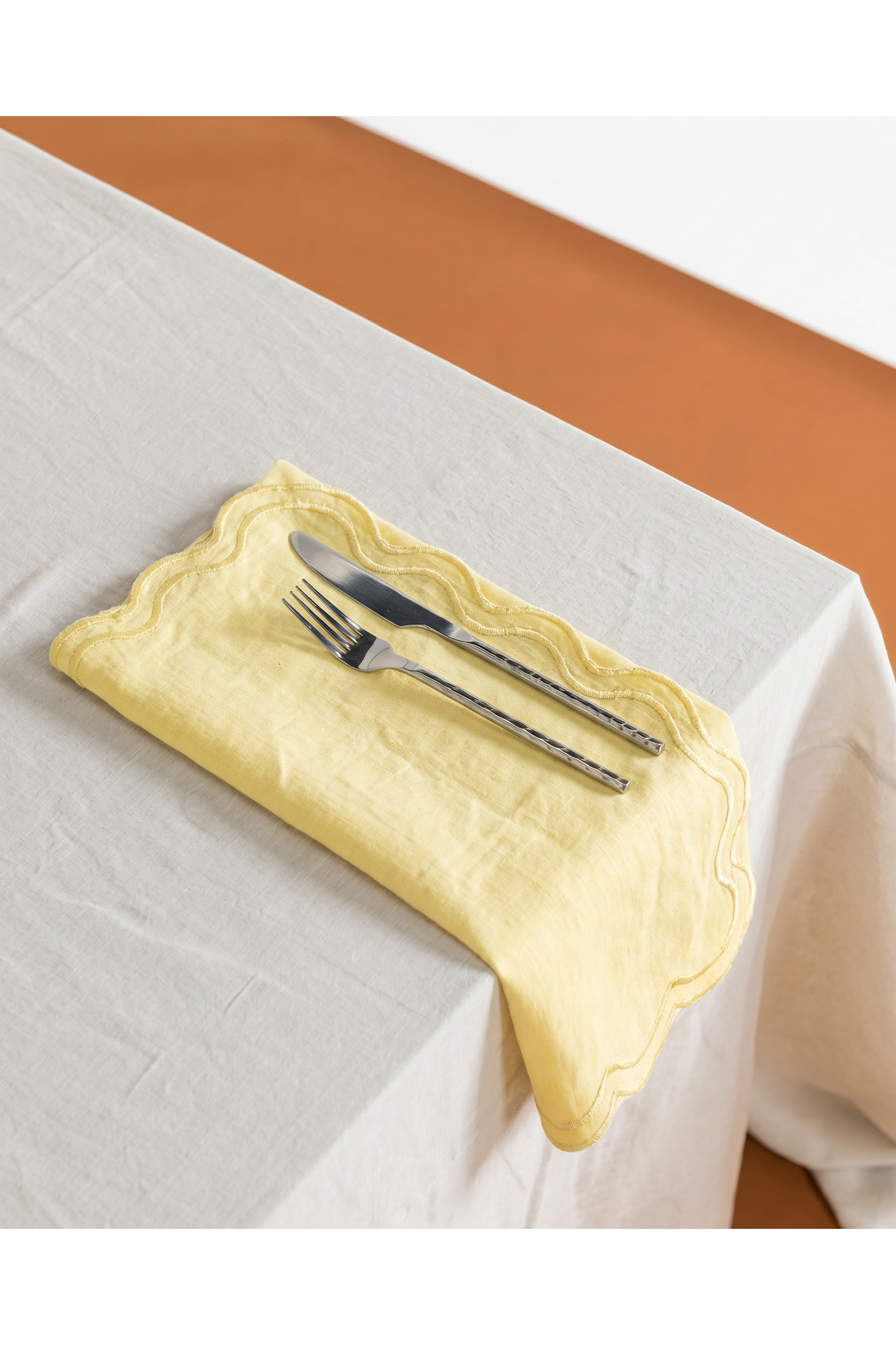 Round Bar Leaner/Cafe Style Tablecloth – Green Floral 3
