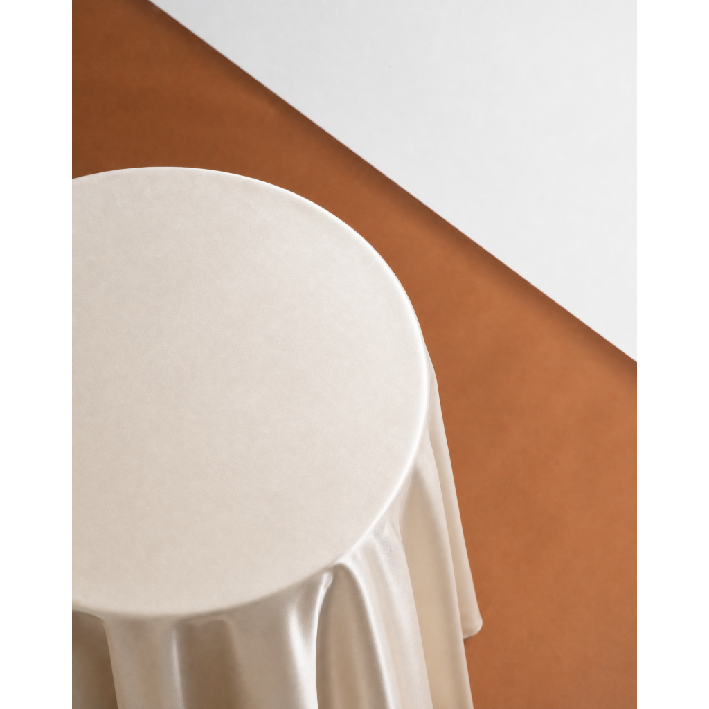 Round Tablecloth – Ivory Matte Satin – 330cm Diameter