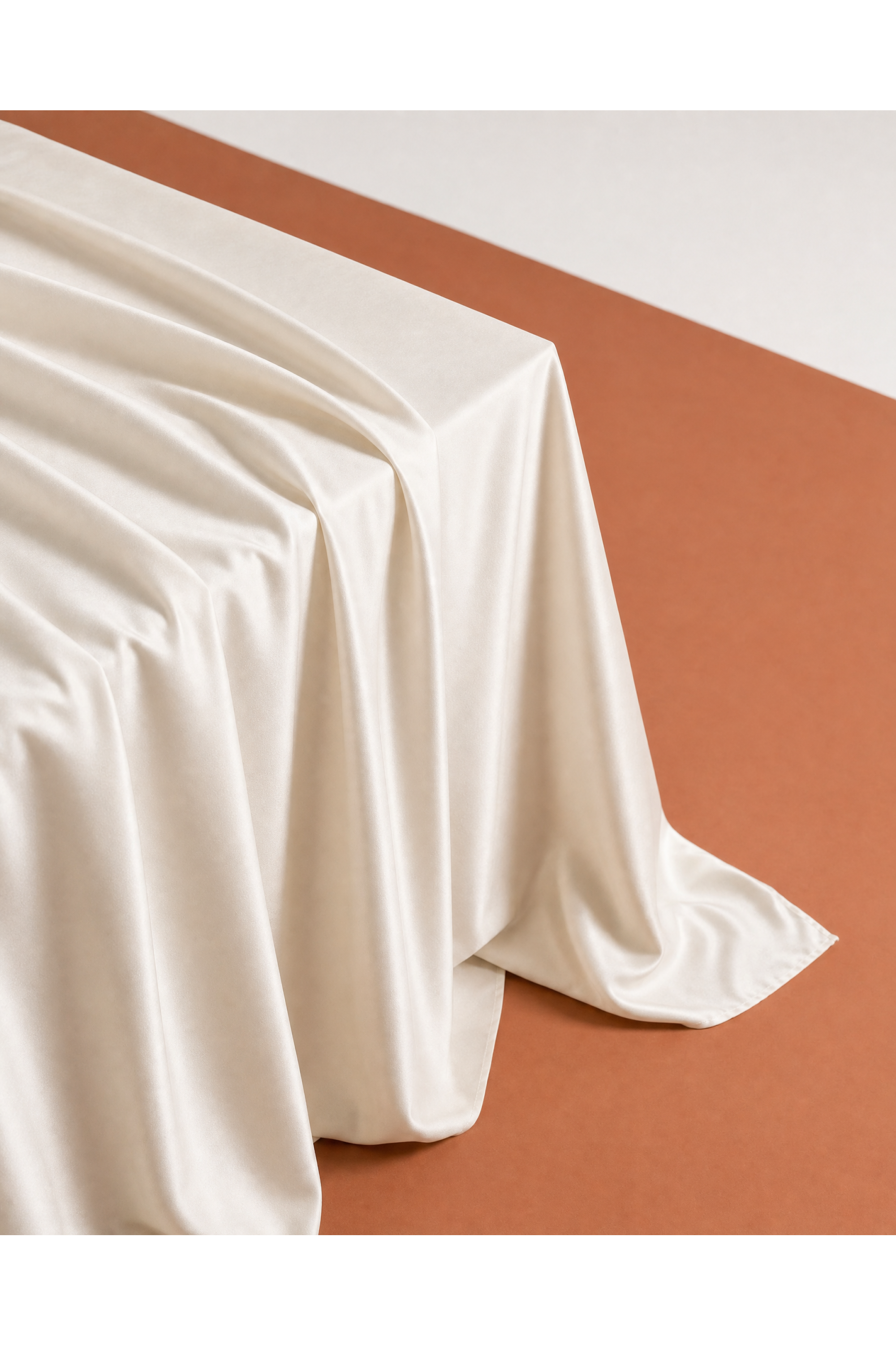 Round Tablecloth – Ivory Matte Satin – 330cm Diameter 5