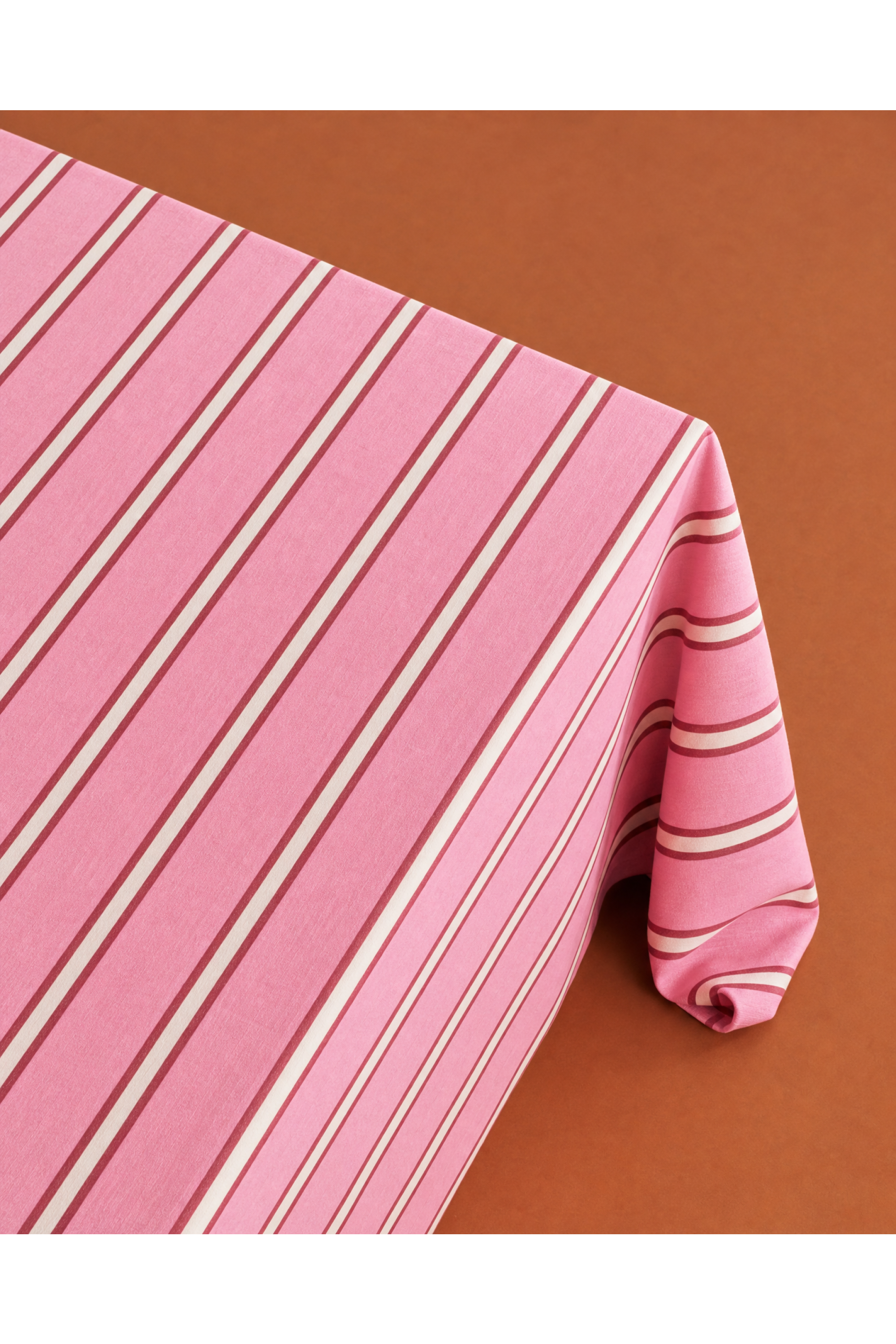 Round Bar Leaner/Cafe Style Tablecloth – Blue Stripe – 280cm Diameter 3