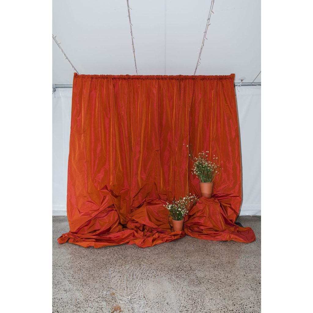 Drape – DIY – Rust/Red Two Tone Taffeta – 1.8M-2.4M x 1.8M-2.4M